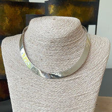 Cargar imagen en el visor de la galería, Cuello estilo Choker en Plata 0.925
