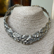 Cargar imagen en el visor de la galería, Cuello tipo Choker de Diseñador en Plata 0.925
