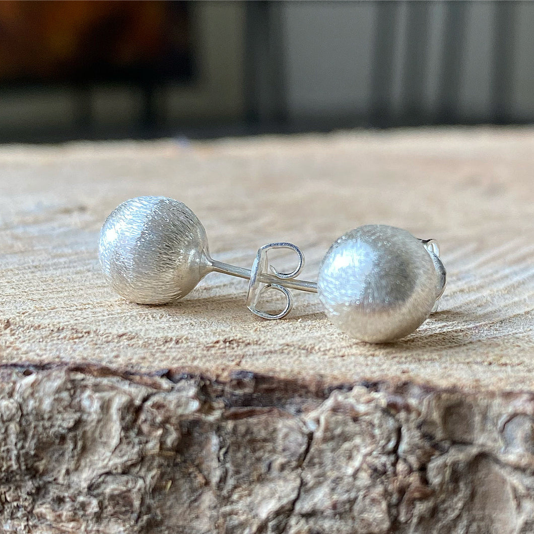 Aretes Diseño Mate en plata 0.925 (pequeños)