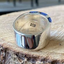 Cargar imagen en el visor de la galería, Anillo de plata peruana 0.950 con Lapislázuli. Disponible en talla 6.5 y talla 7
