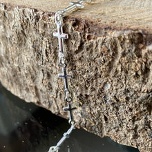 Cargar imagen en el visor de la galería, Pulsera de Cruces en plata 0.925
