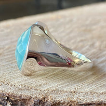 Cargar imagen en el visor de la galería, Anillo de Plata 0.925 y Jade Andino. Disponible en talla 8
