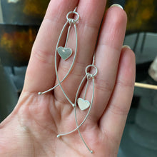 Cargar imagen en el visor de la galería, Aretes de Plata 0.925 con Corazones
