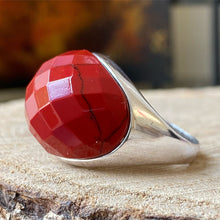 Cargar imagen en el visor de la galería, Anillo de plata 0.925 con Coral. Disponible en talla 6 y 8
