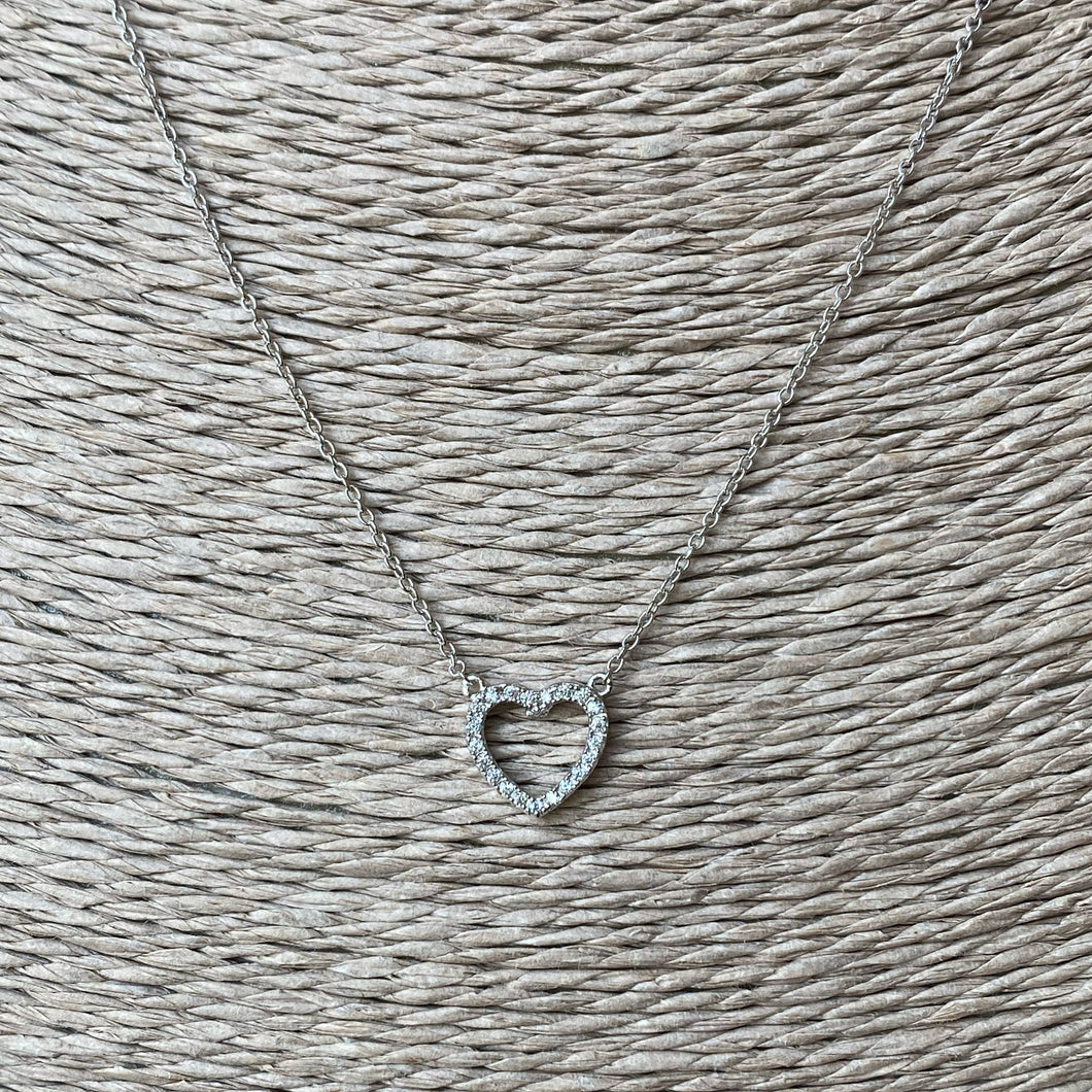 Cadena y Dije de Plata 0.925 con Zirconias en forma de Corazón