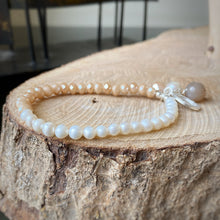 Cargar imagen en el visor de la galería, Pulsera con la Medalla de la Virgen de Guadalupe en Plata 0.925 con Zirconias, Perlas Naturales y Agata (elástica)
