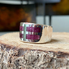 Cargar imagen en el visor de la galería, Anillo de plata peruana 0.950 con Spondylus morado. Talla 7.
