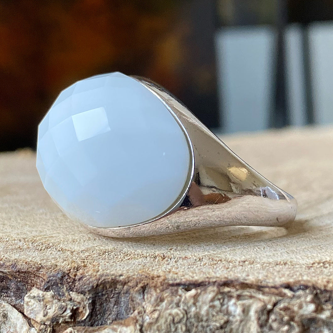 Anillo de Plata 0.925 con Ónix Blanco. Disponible en talla 6