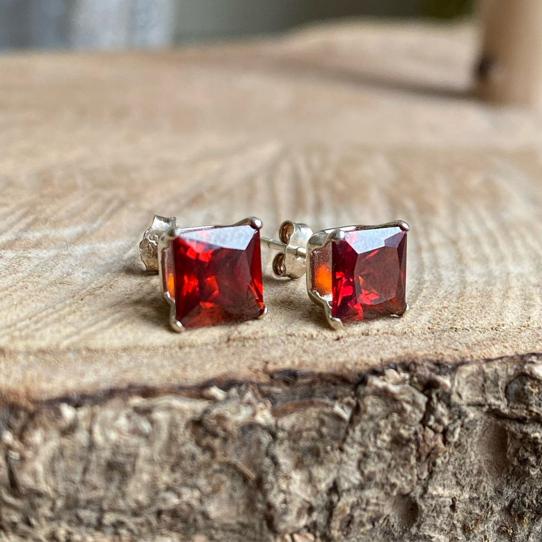 Aretes de plata 0.925 con cristales facetados