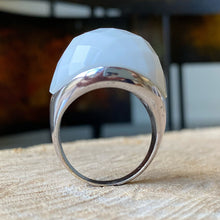 Cargar imagen en el visor de la galería, Anillo de Plata 0.925 con Ónix Blanco. Disponible en talla 6
